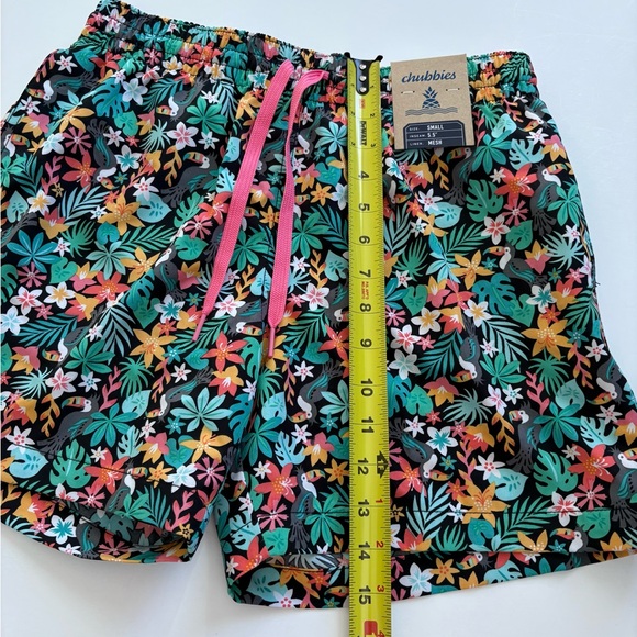 Chubbies Men Classic Swim Trunks Tropical Boomerang Print Size Small 5.5” New - Picture 10 of 11